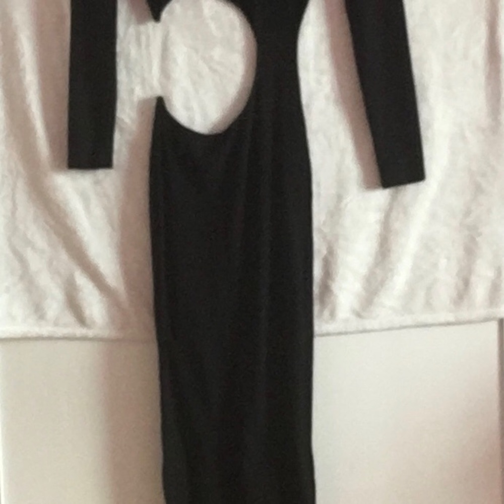 Dress - Picture 2 of 2